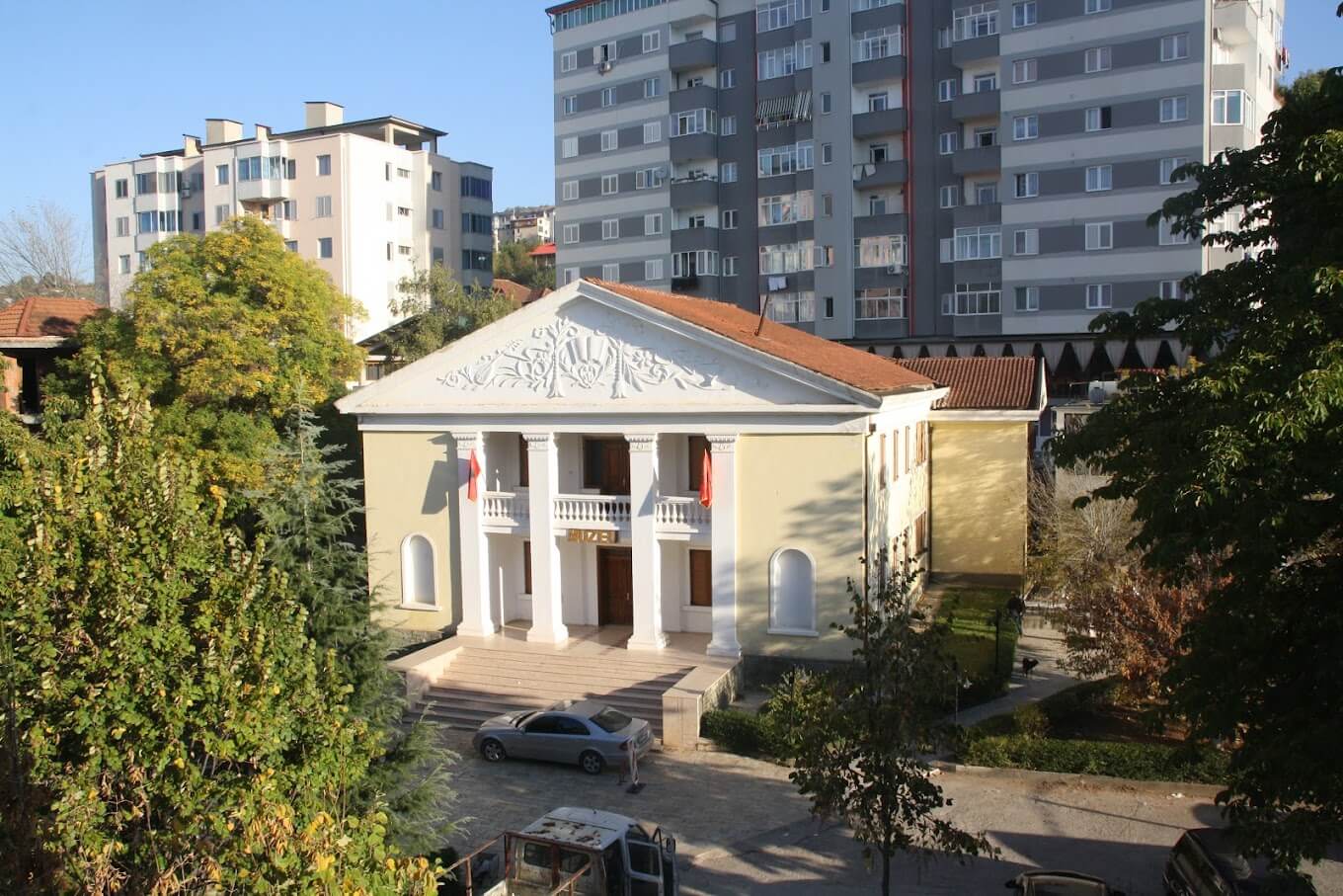 Muzeu i Dibrës , diber, visit albania, travel, culture, shqiperi, kulture